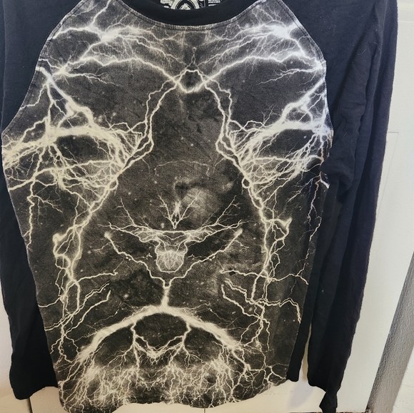 LRG - Picture 2 of 3